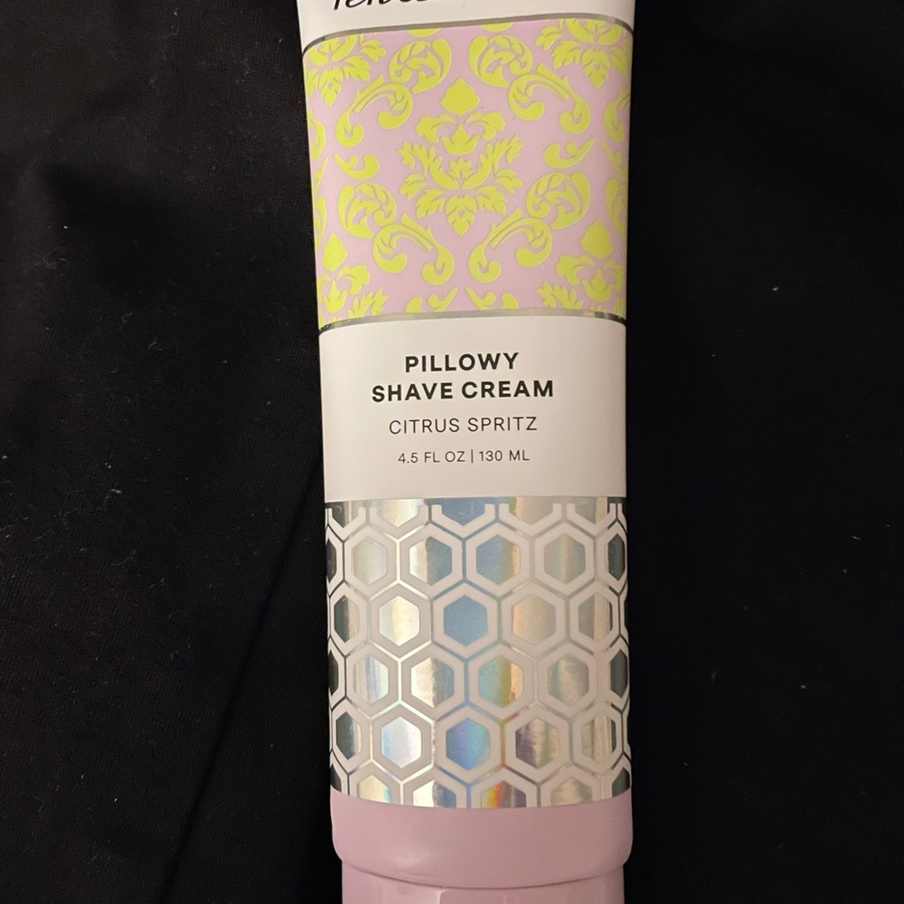 Pillowy Shaving cream